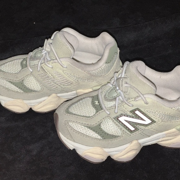 New Balance 9060 Olivine Kids Sneakers